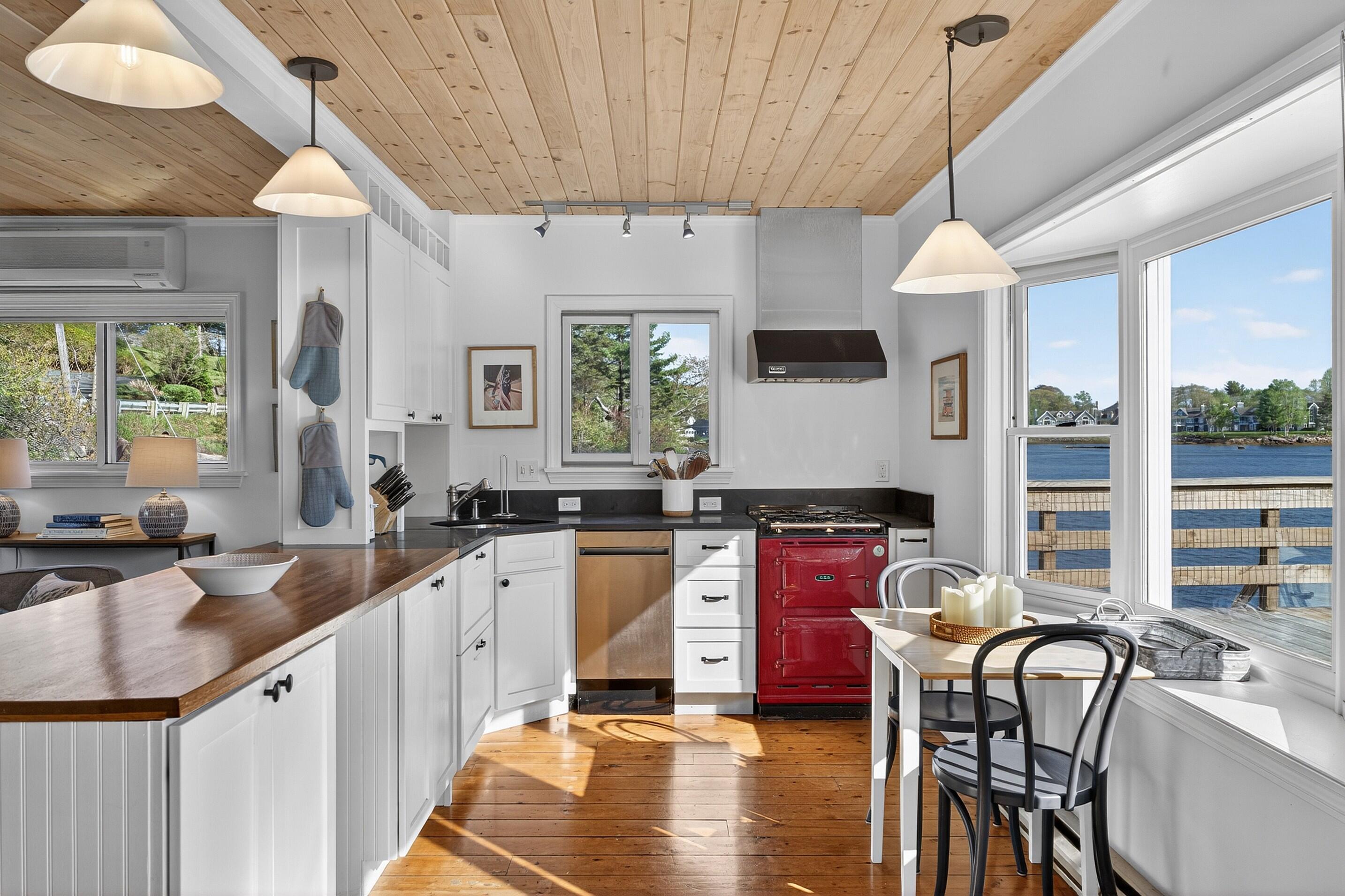 76 West Street Boothbay Harbor ME 04538