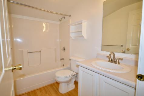 37 Cortland Circle Bangor ME 04401