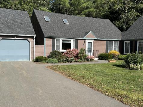 37 Cortland Circle Bangor ME 04401