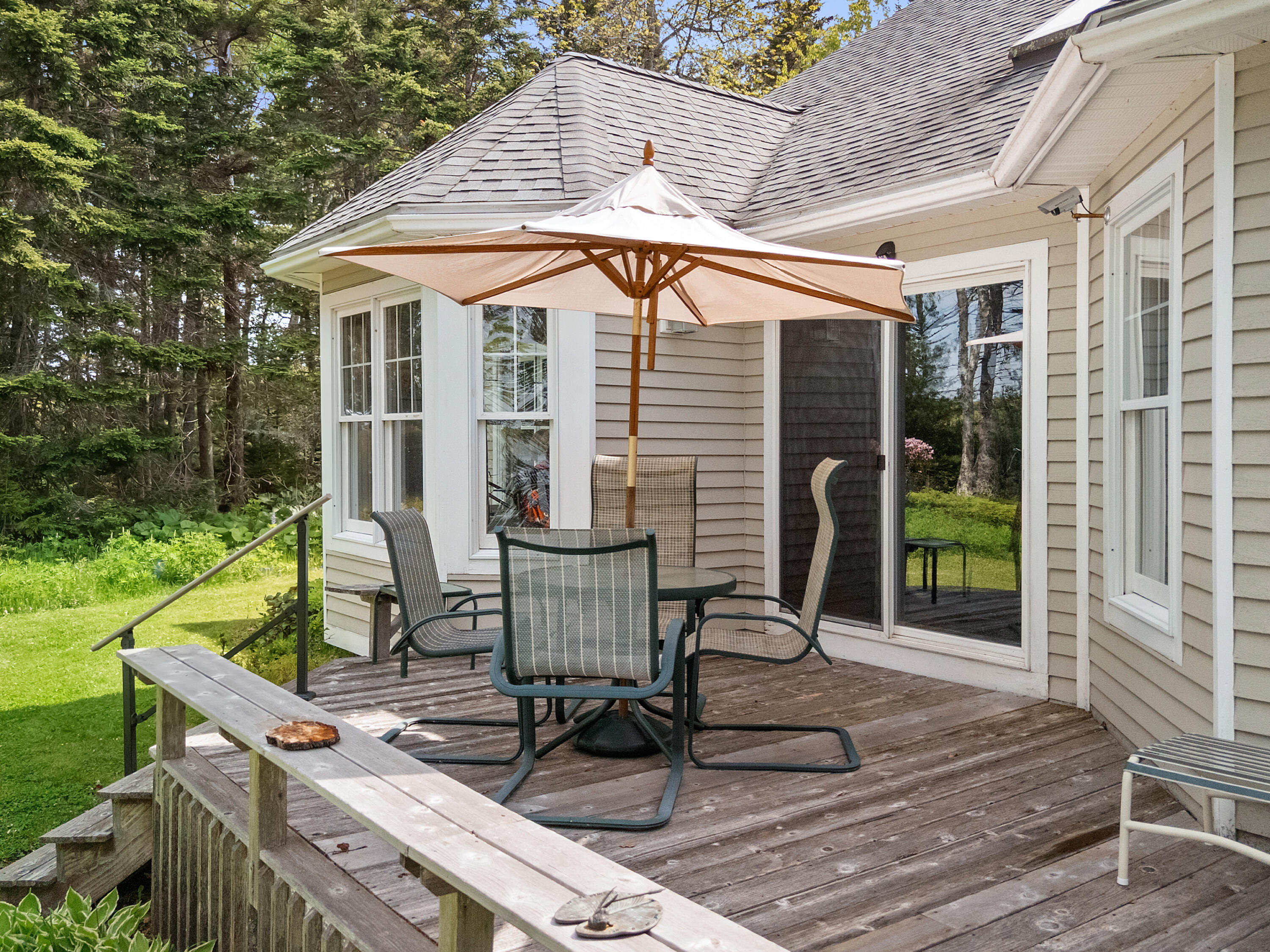 25 Cliff Drive South Thomaston ME 04858