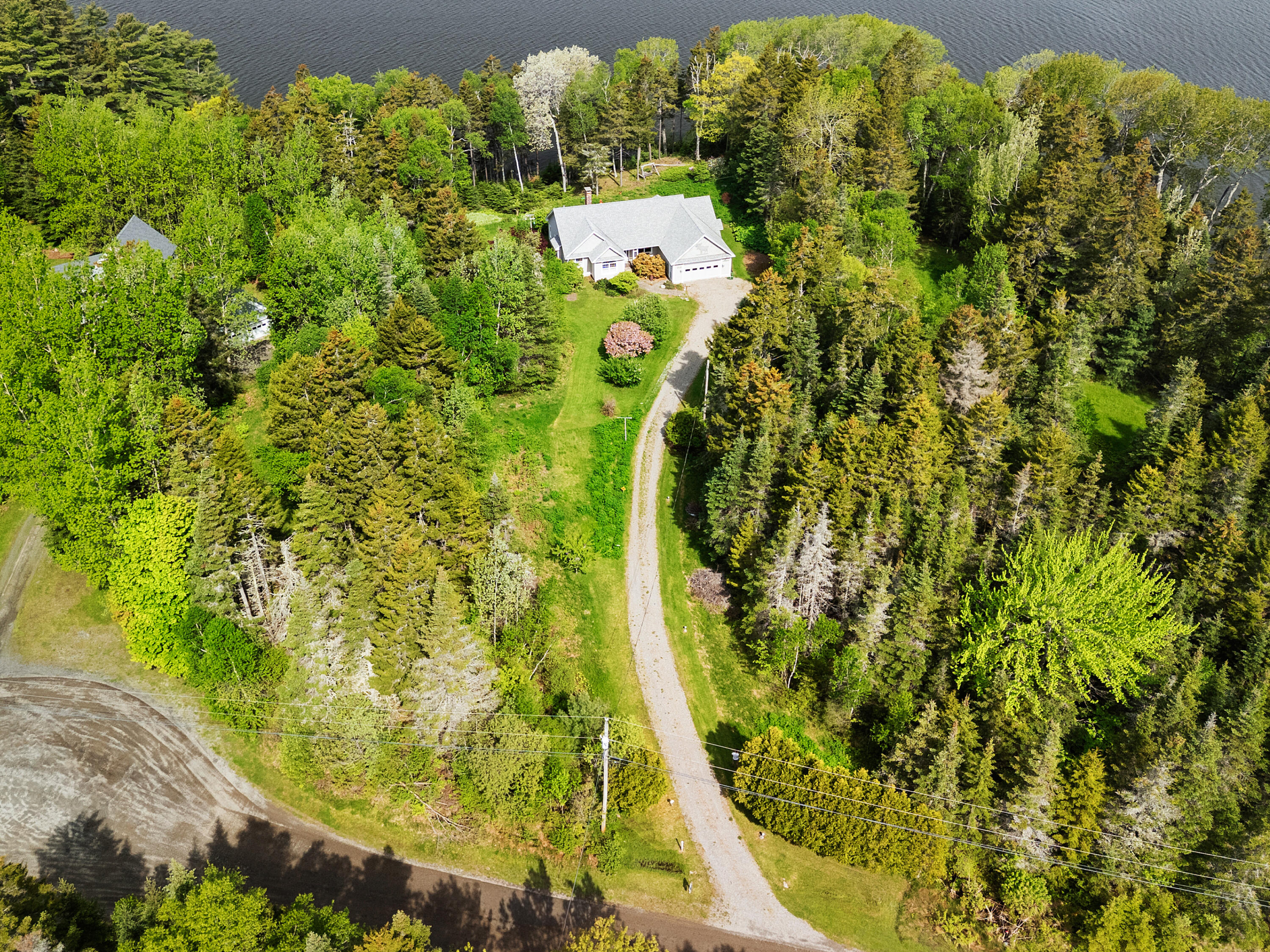 25 Cliff Drive South Thomaston ME 04858