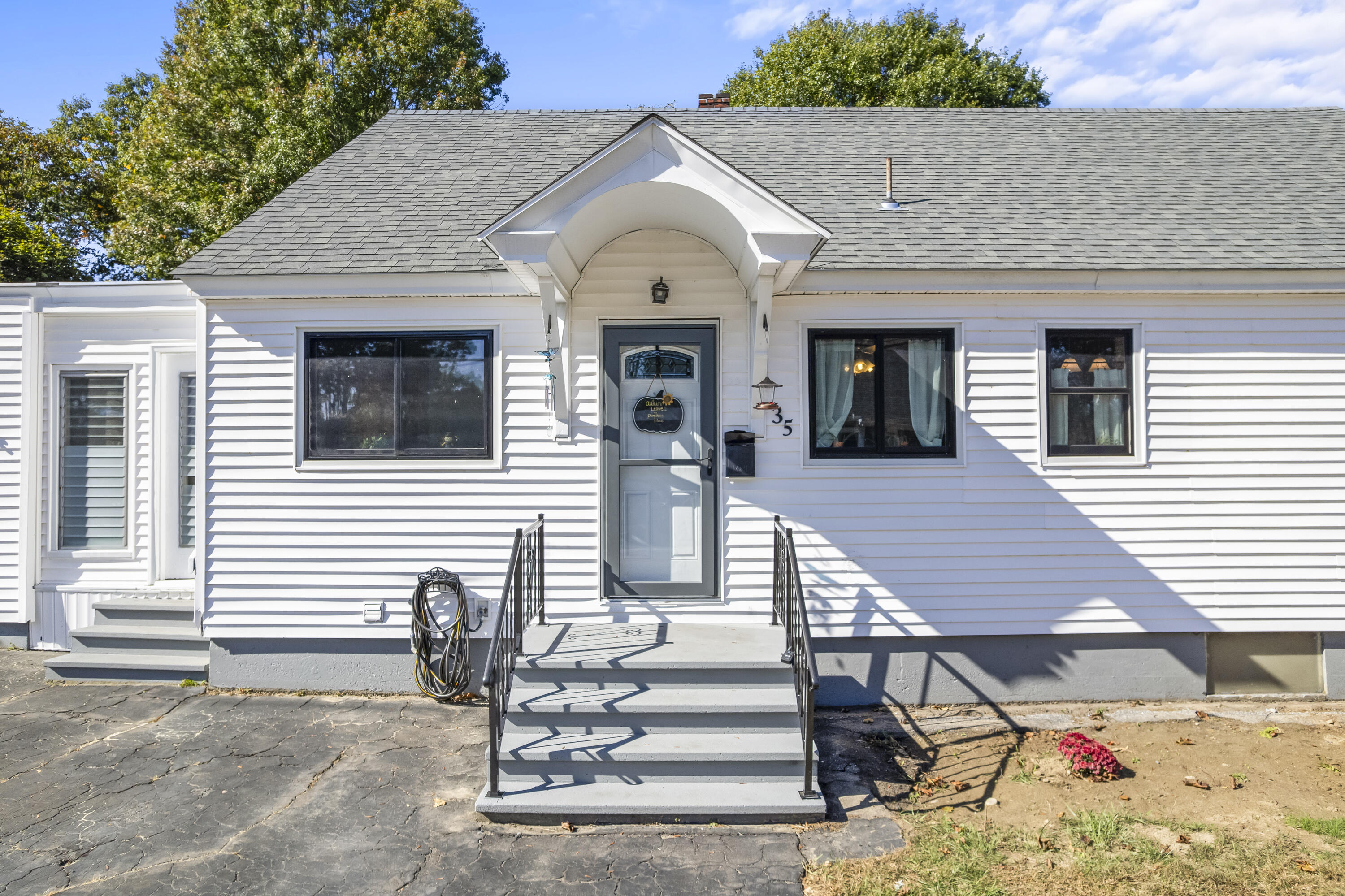 35 Rideout Avenue Lewiston ME 04240