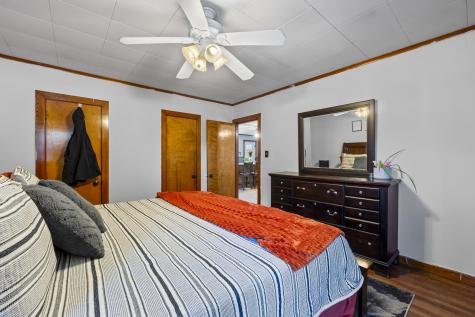 35 Rideout Avenue Lewiston ME 04240