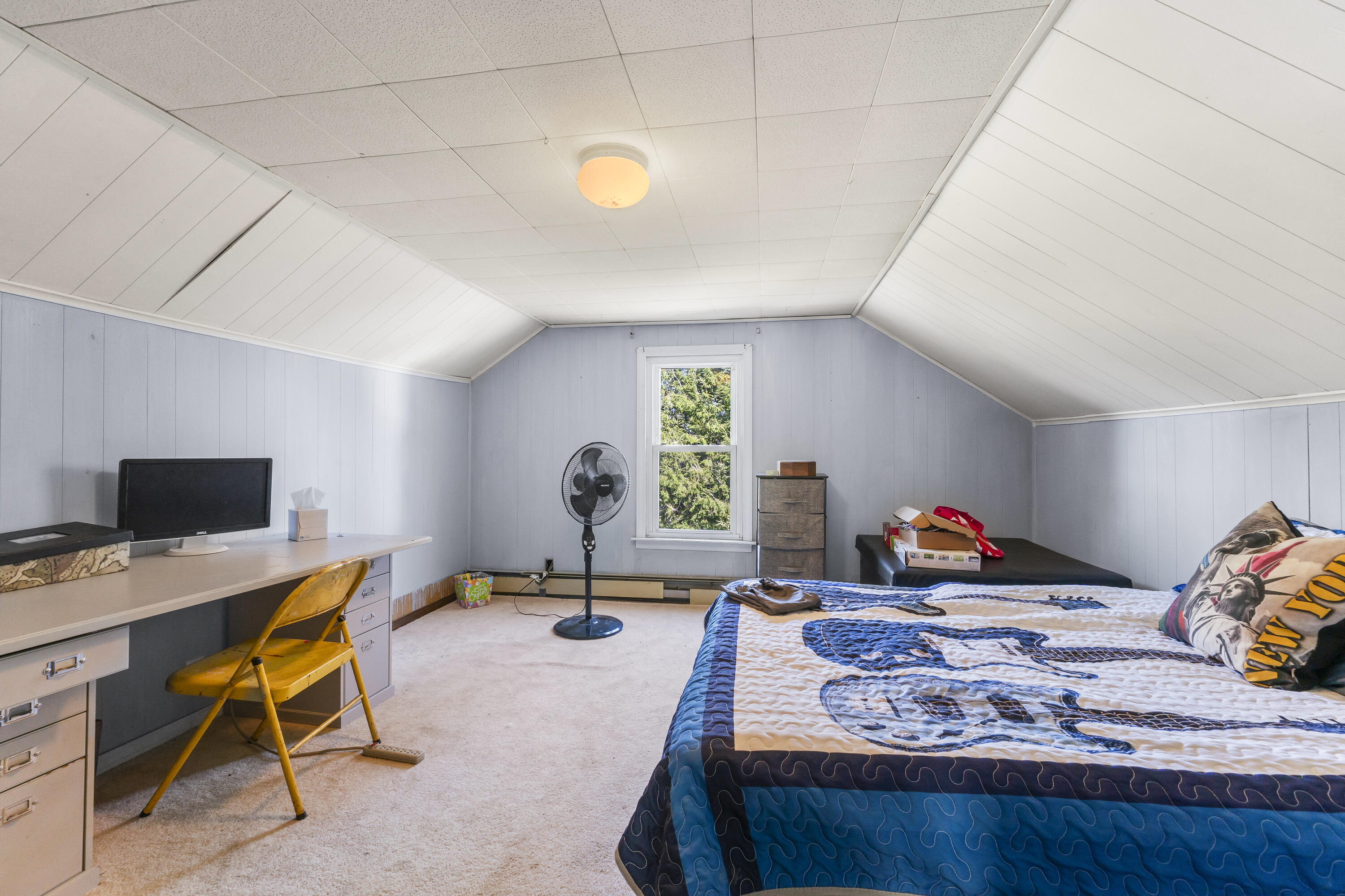 35 Rideout Avenue Lewiston ME 04240