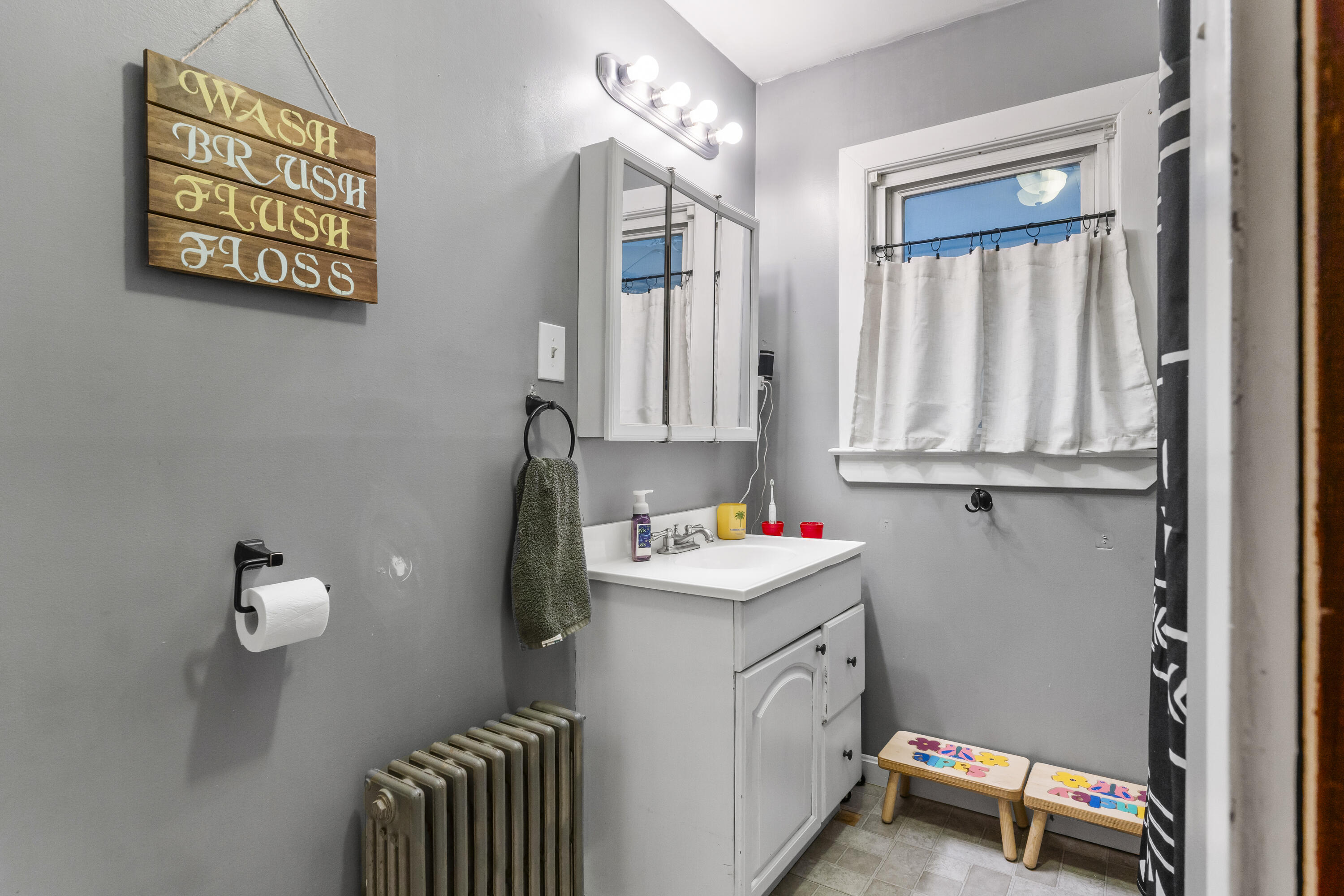 35 Rideout Avenue Lewiston ME 04240