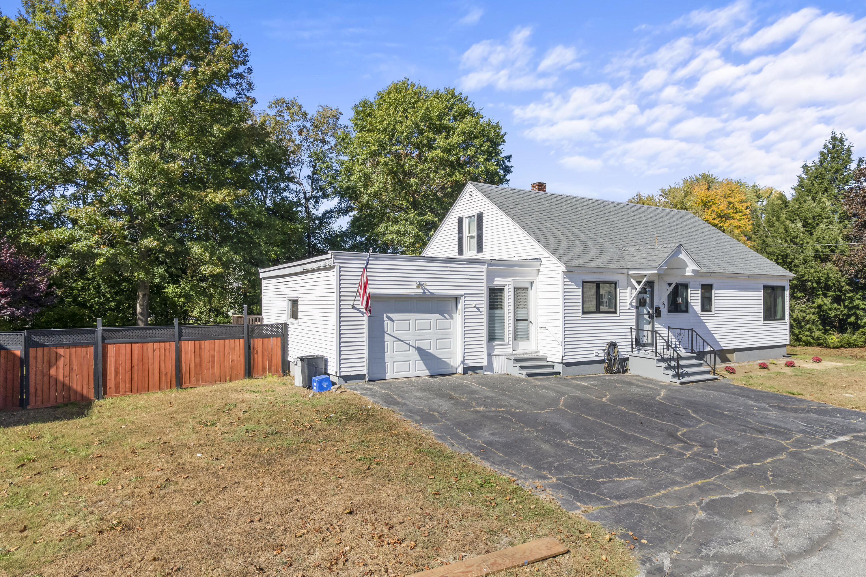 35 Rideout Avenue Lewiston ME 04240