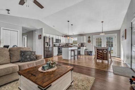 16 Hickory Drive Wiscasset ME 04578