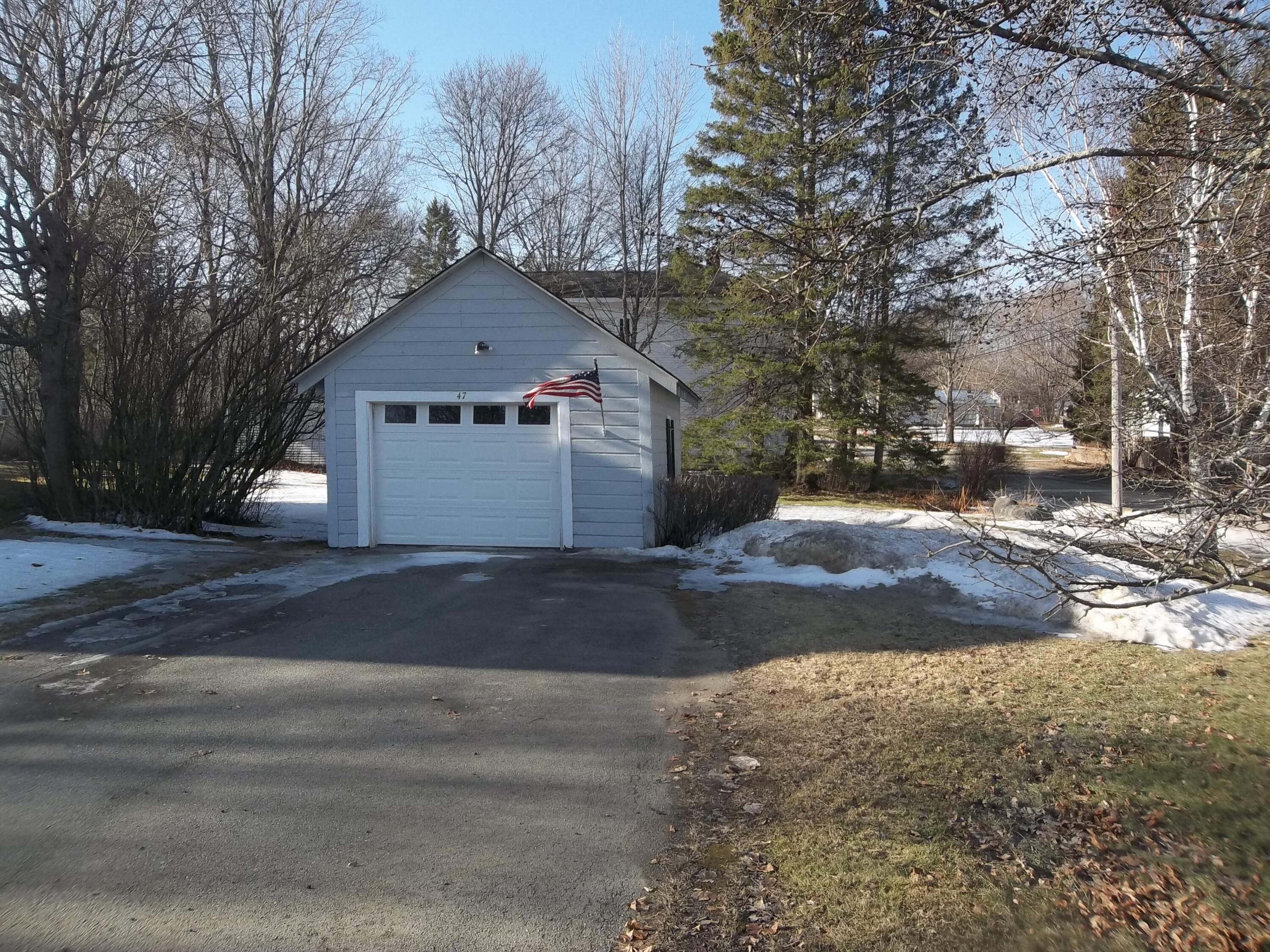 47 Washington Street Calais ME 04619