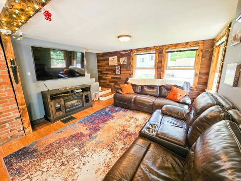 14 Helen Street Auburn ME 04210