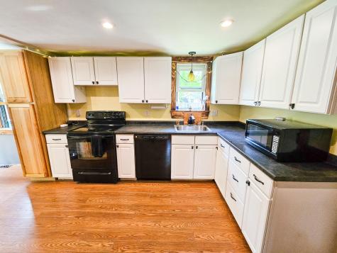 14 Helen Street Auburn ME 04210