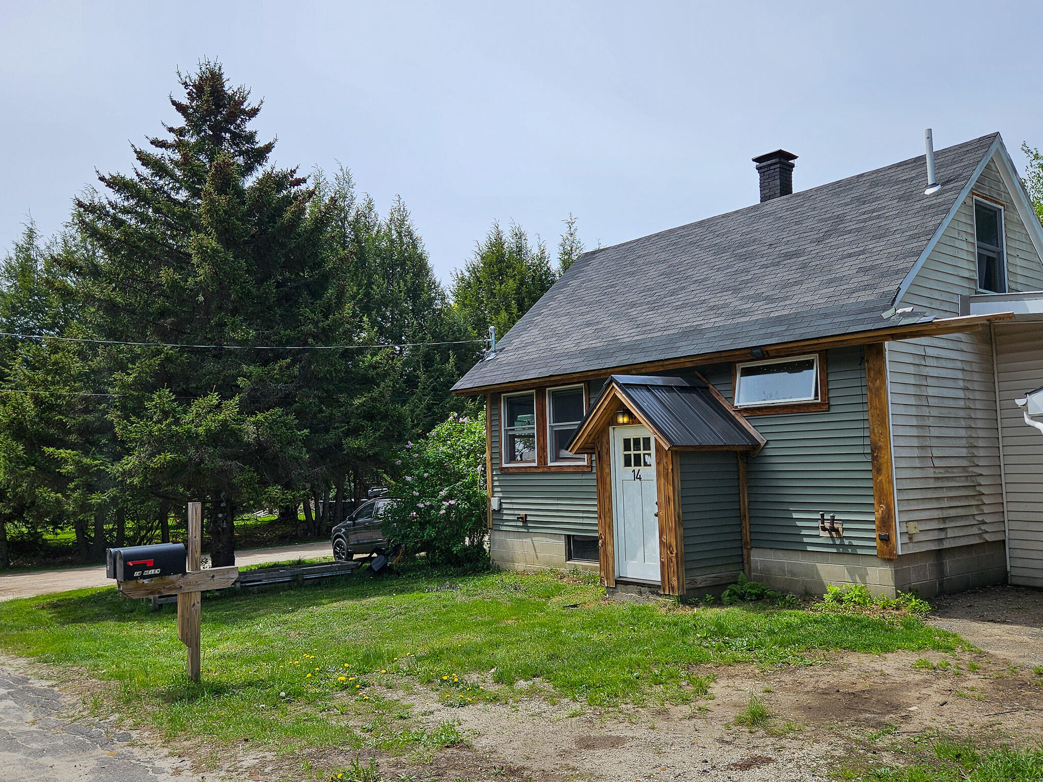 14 Helen Street Auburn ME 04210