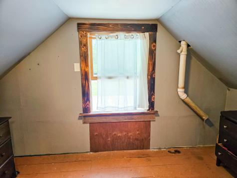 14 Helen Street Auburn ME 04210