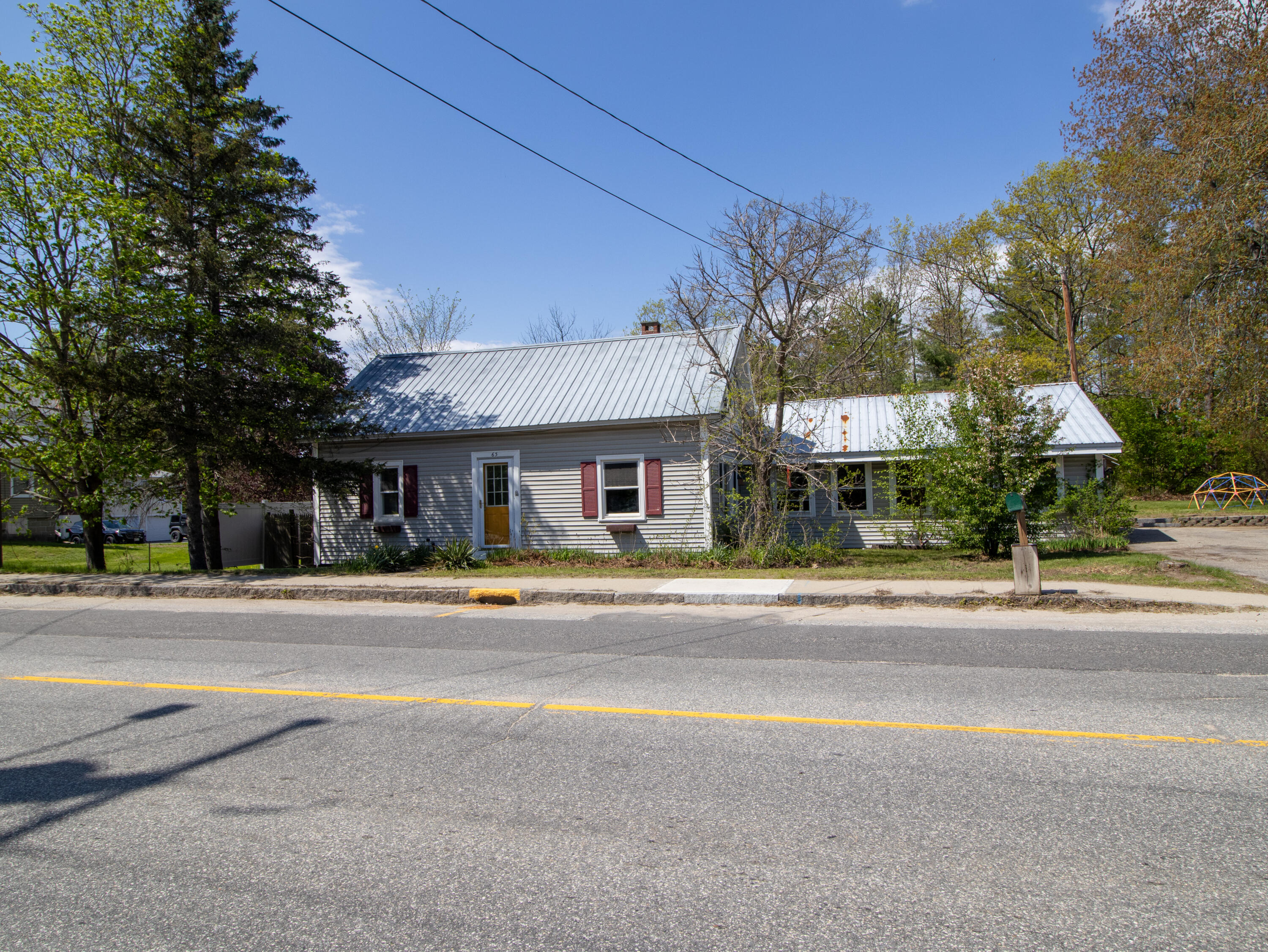 63 Maple Street Cornish ME 04020