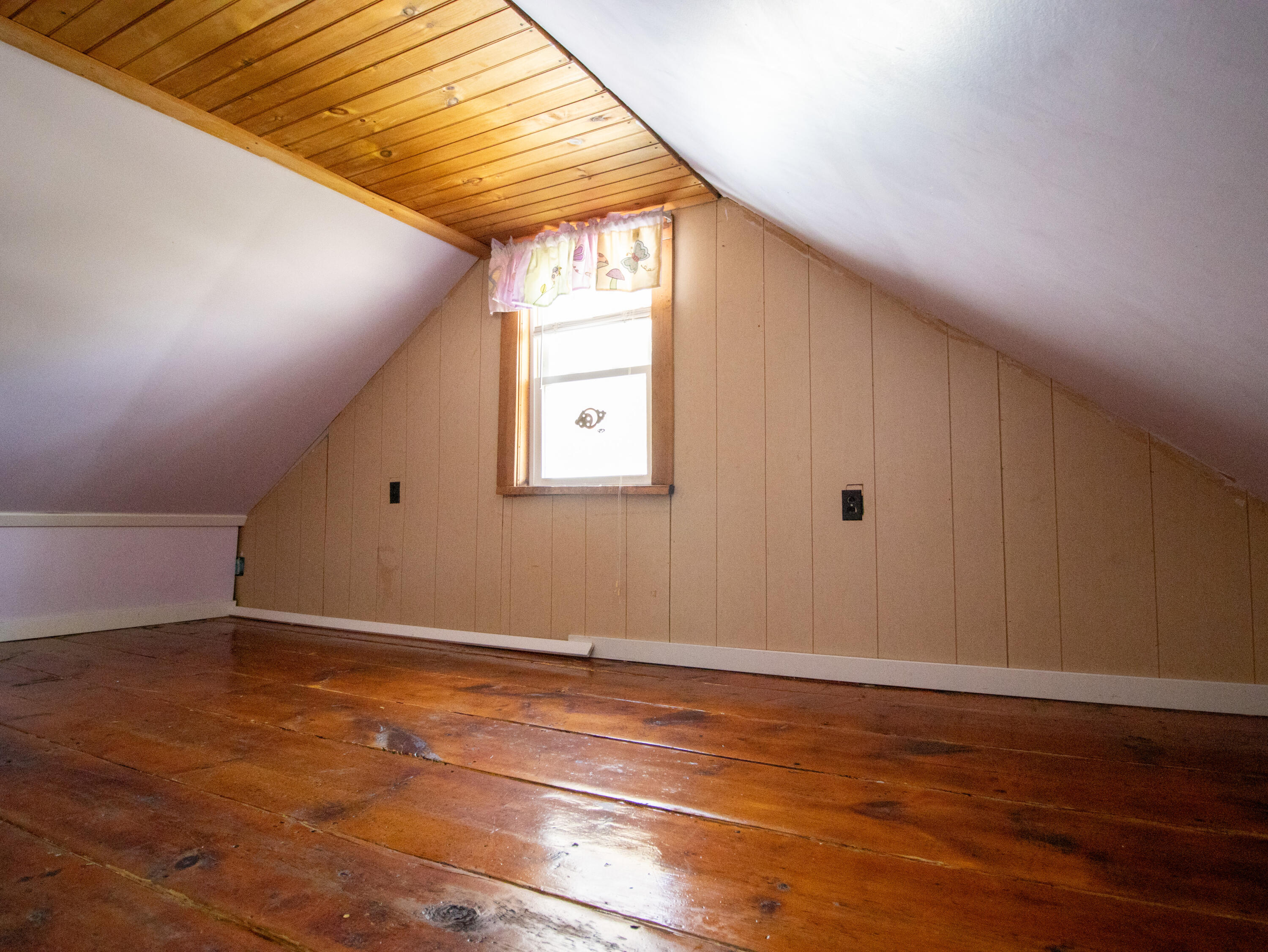 63 Maple Street Cornish ME 04020