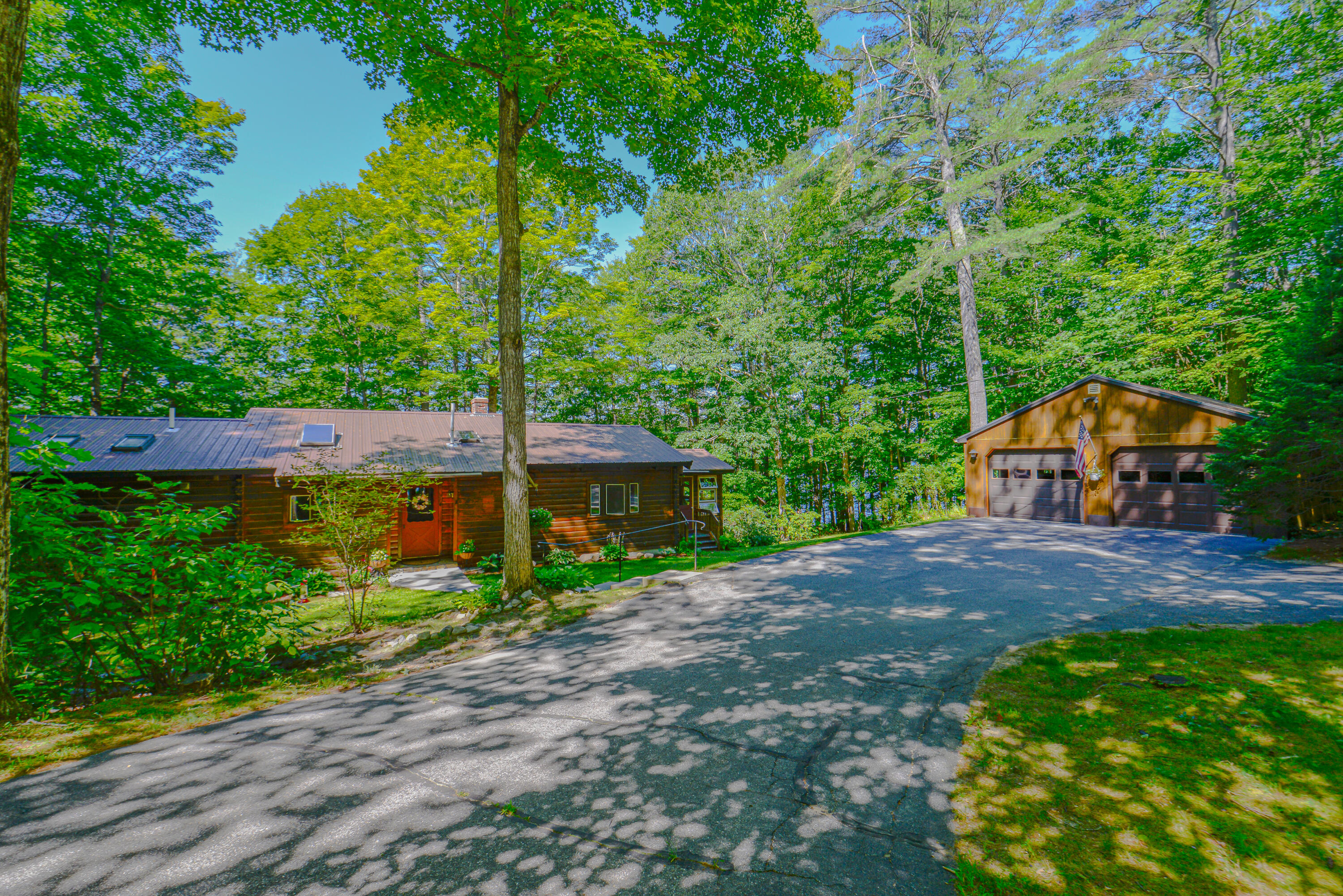 23 Crescent Shore Road Raymond ME 04071