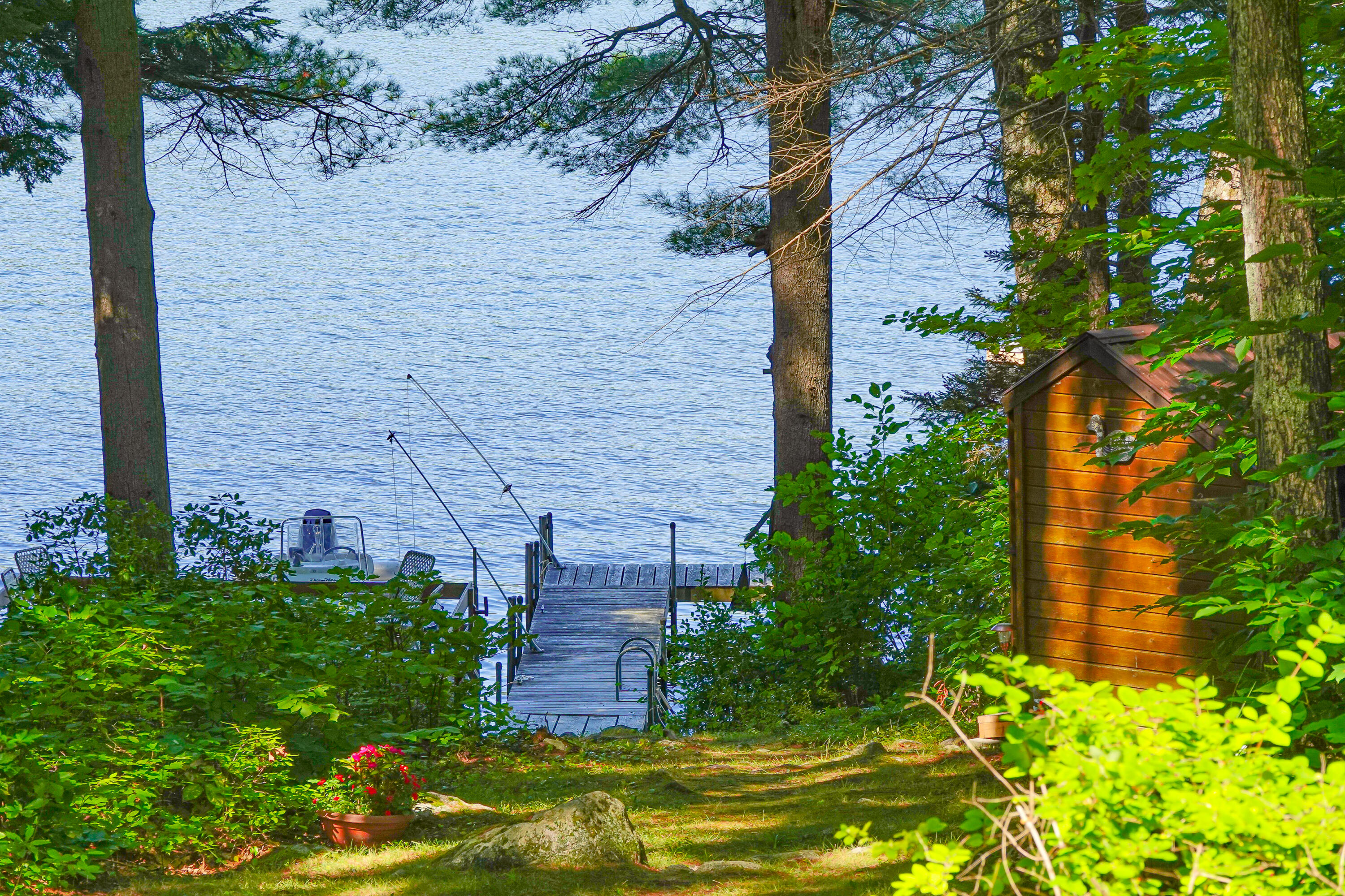 23 Crescent Shore Road Raymond ME 04071