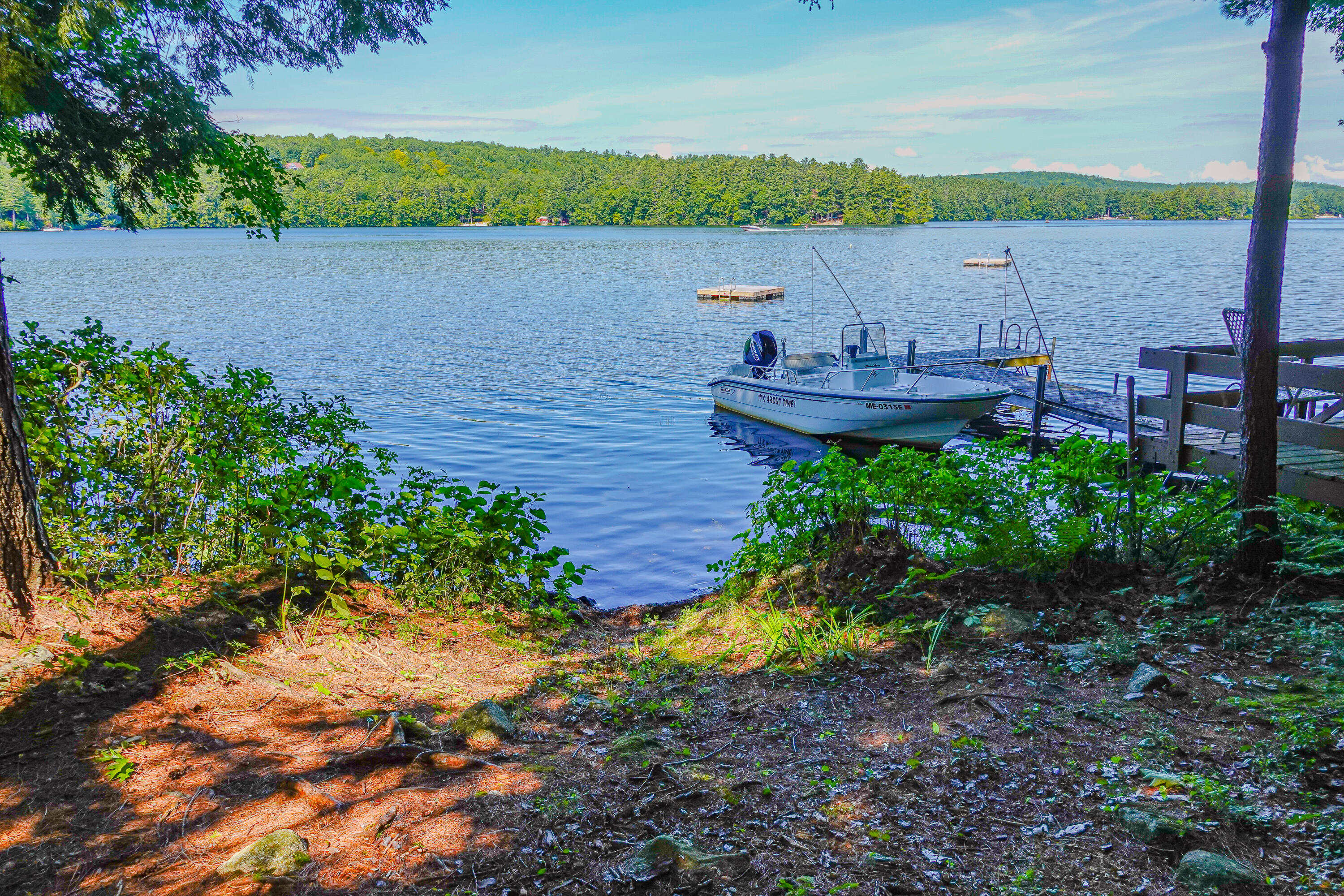 23 Crescent Shore Road Raymond ME 04071