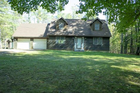 9 Pine Grove Avenue Glenburn ME 04401