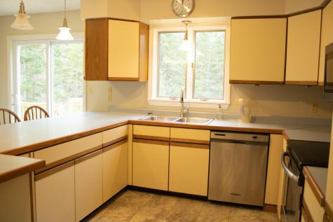 9 Pine Grove Avenue Glenburn ME 04401