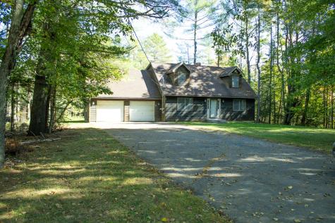 9 Pine Grove Avenue Glenburn ME 04401