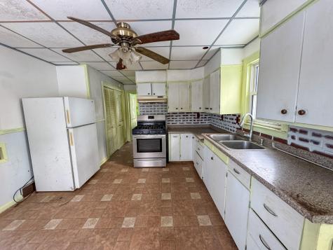 344 Enfield Road Lincoln ME 04457