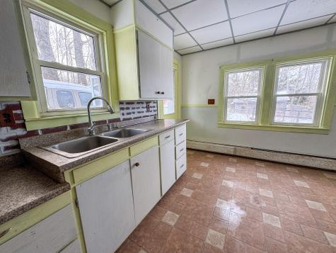 344 Enfield Road Lincoln ME 04457