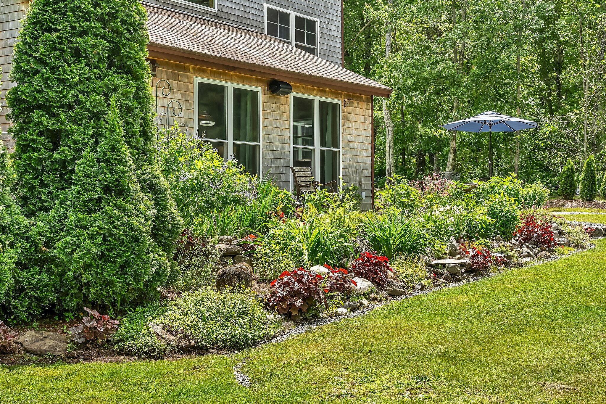 84 Dewmar Lane Union ME 04862