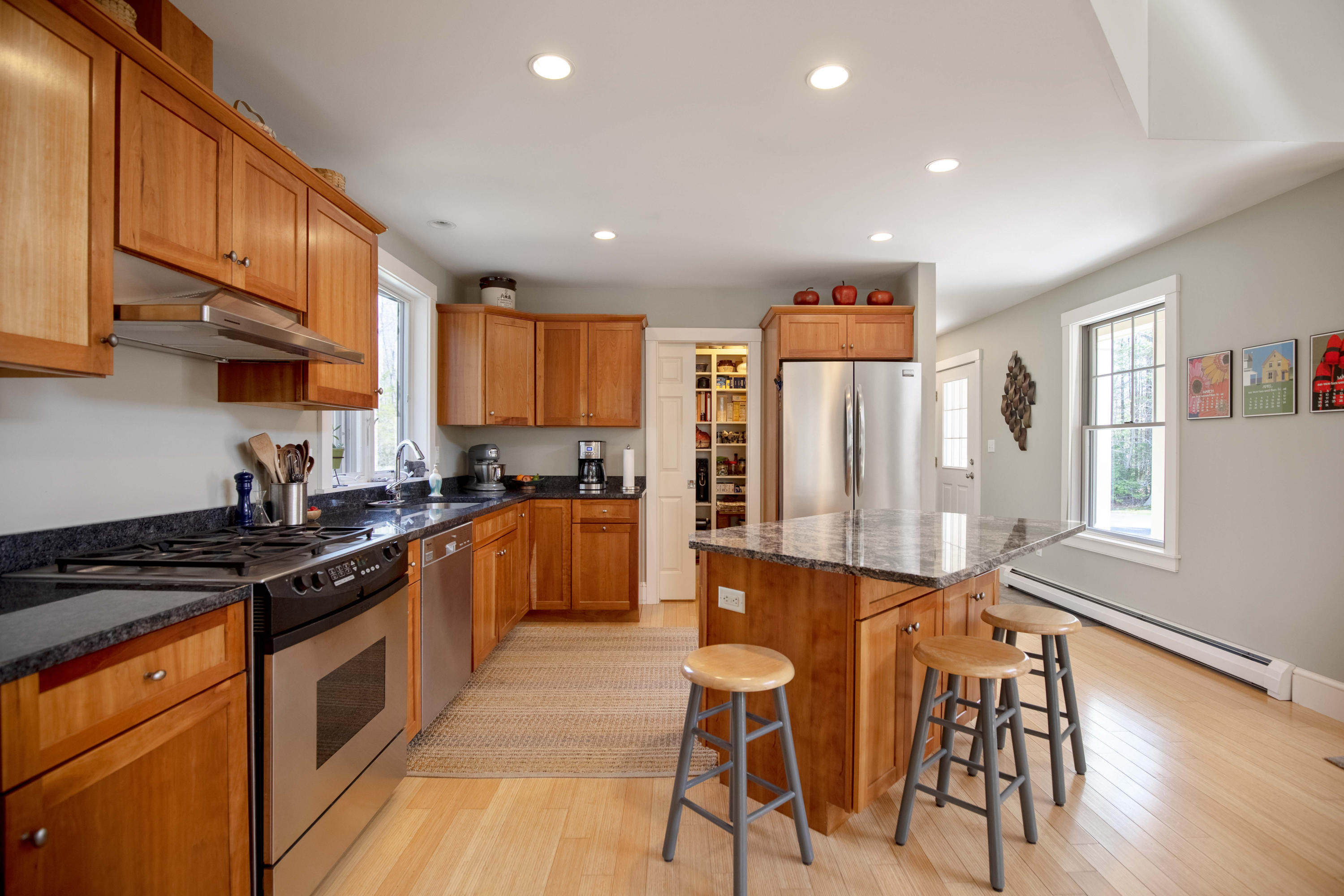 31 Damarin Lane Brunswick ME 04011