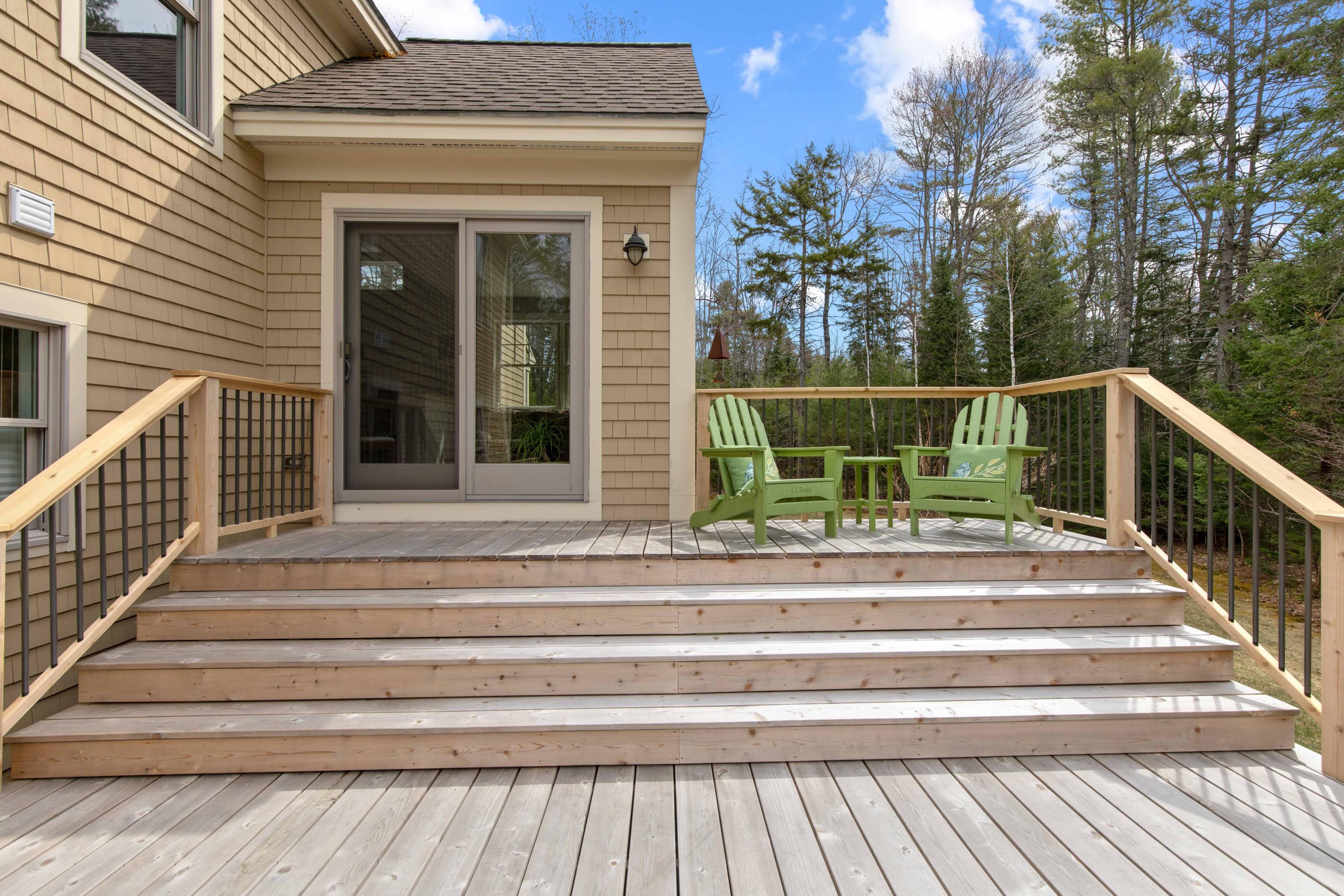 31 Damarin Lane Brunswick ME 04011