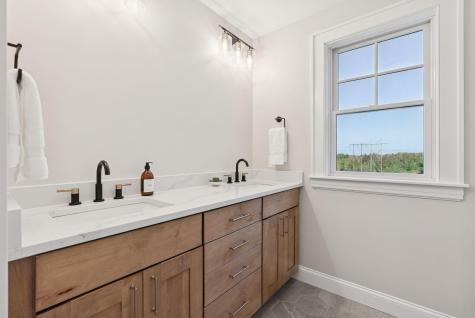 27 Carriage Hill North Yarmouth ME 04097