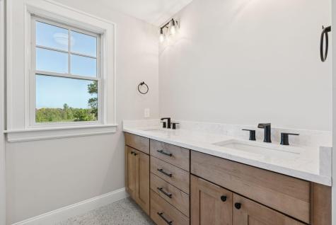 27 Carriage Hill North Yarmouth ME 04097