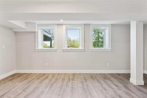 27 Carriage Hill North Yarmouth ME 04097