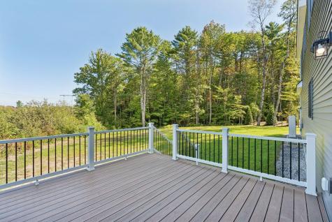 27 Carriage Hill North Yarmouth ME 04097