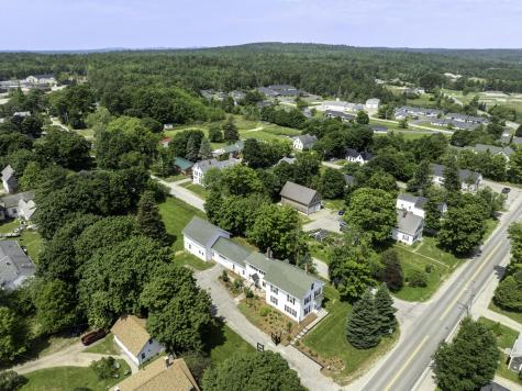 32 Broadway Machias ME 04654