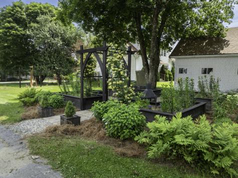 32 Broadway Machias ME 04654