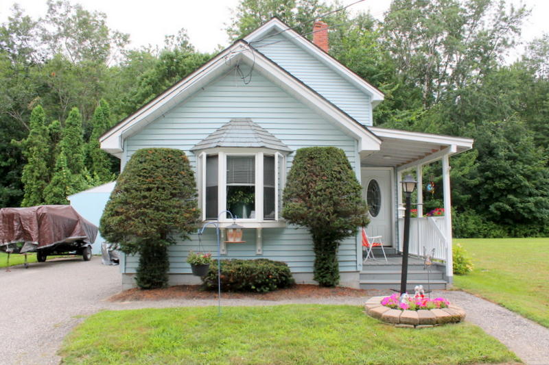 60 Maple Point Auburn ME 04210