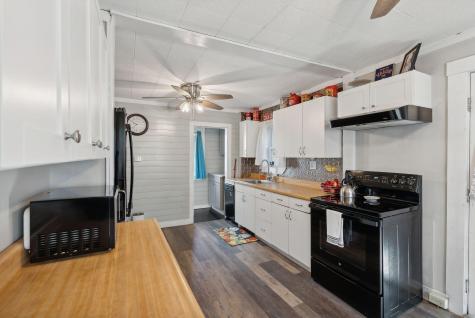 17 Andrews Road Bath ME 04530