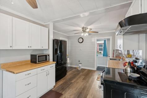 17 Andrews Road Bath ME 04530