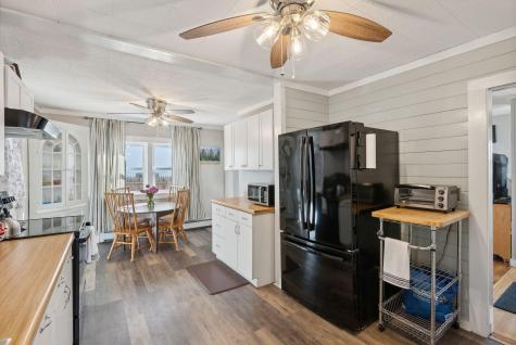 17 Andrews Road Bath ME 04530