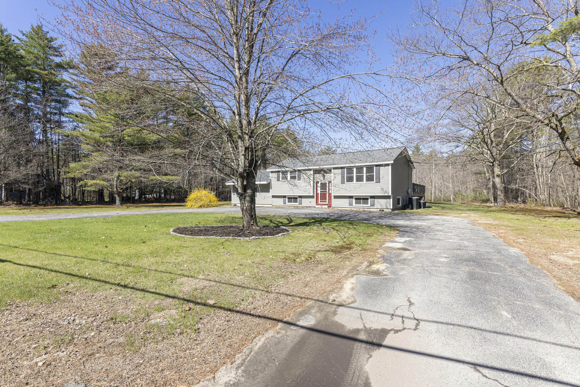 411 Shaker Road Gray ME 04039