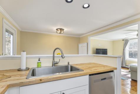 411 Shaker Road Gray ME 04039