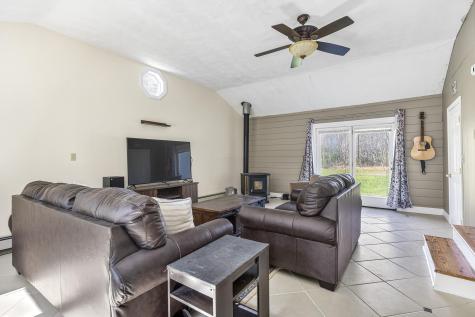 411 Shaker Road Gray ME 04039