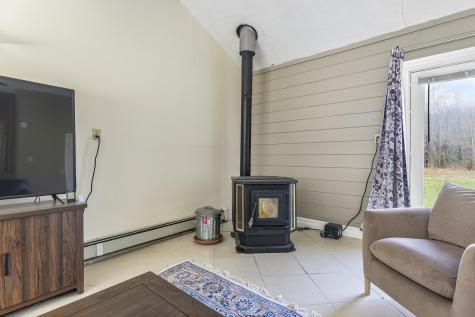 411 Shaker Road Gray ME 04039
