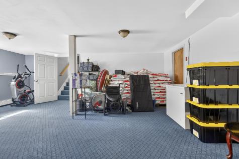 411 Shaker Road Gray ME 04039