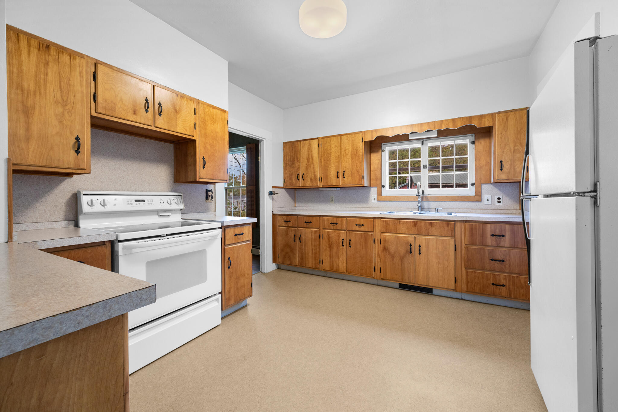 356 Main Street Bradley ME 04411