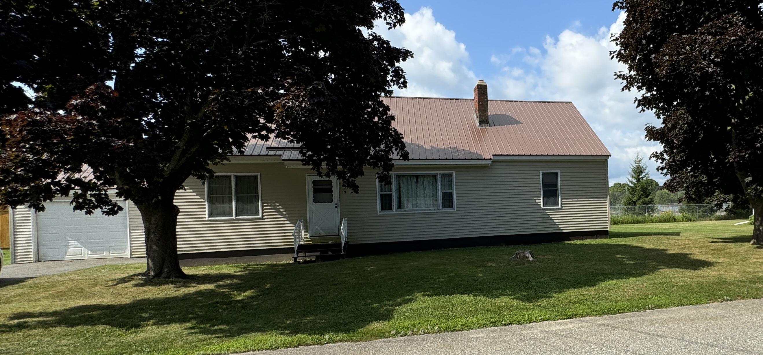 19 Park Avenue W Brewer ME 04412