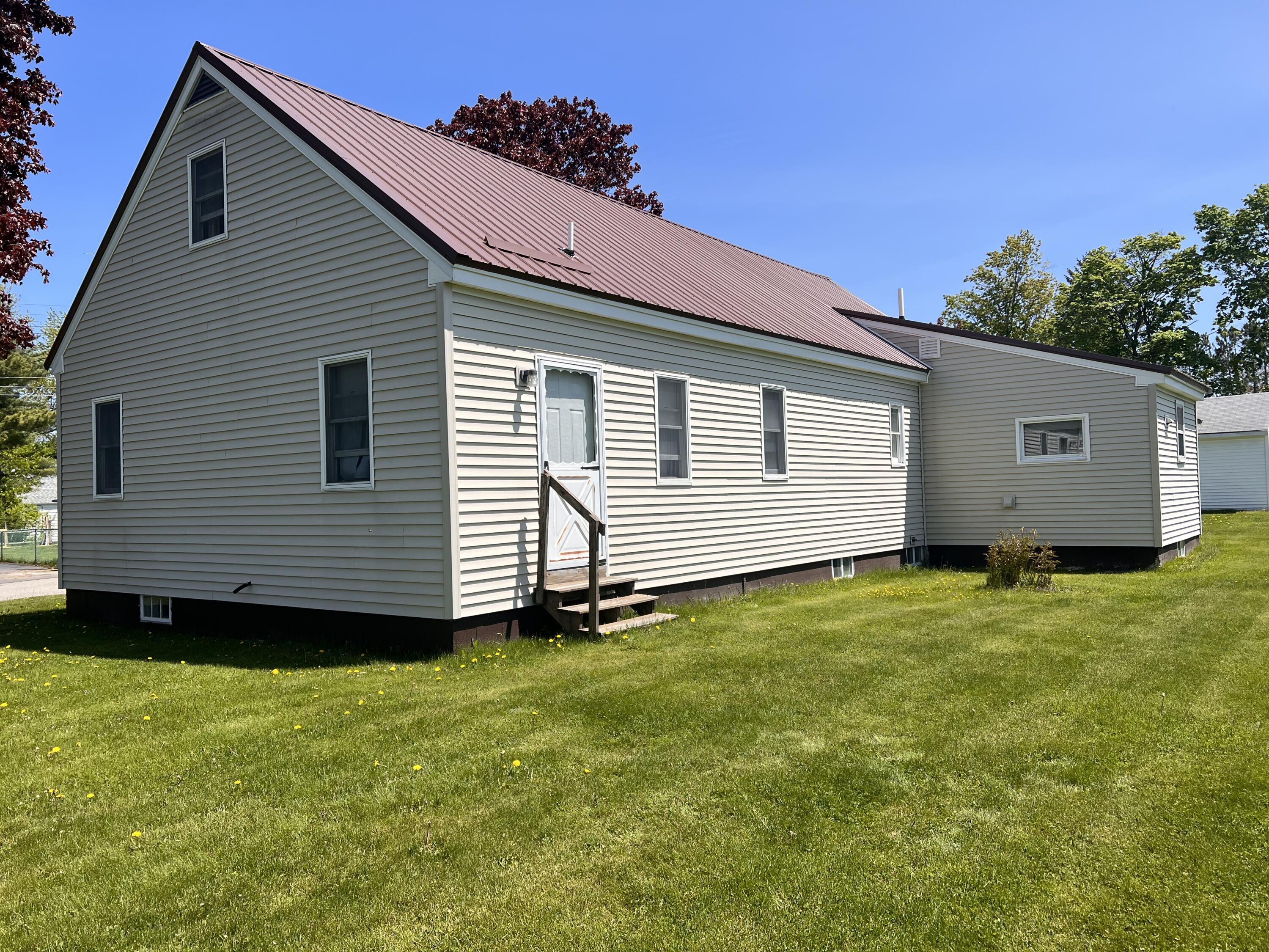 19 Park Avenue W Brewer ME 04412