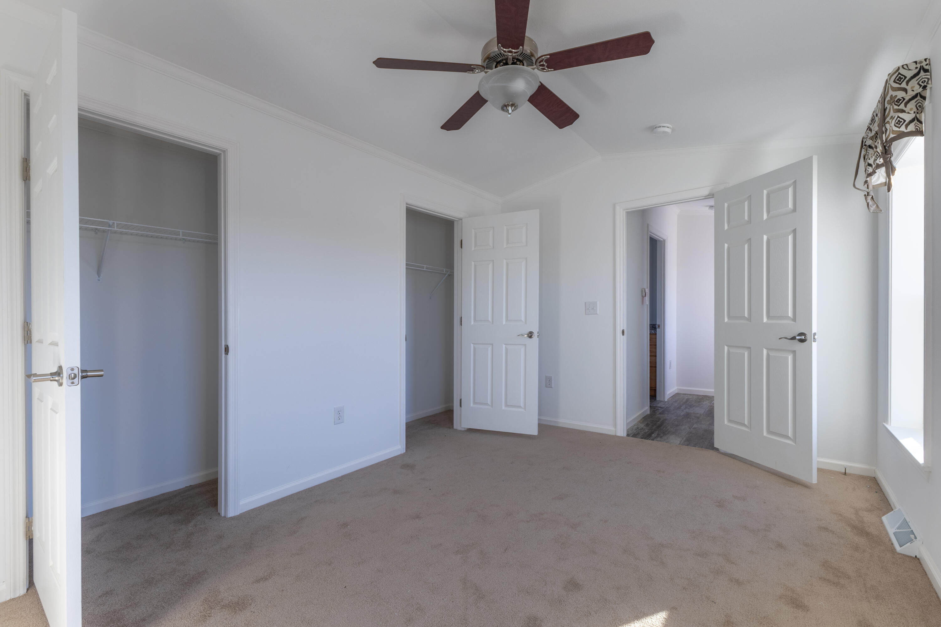 18 Eagles Nest Hancock ME 04640