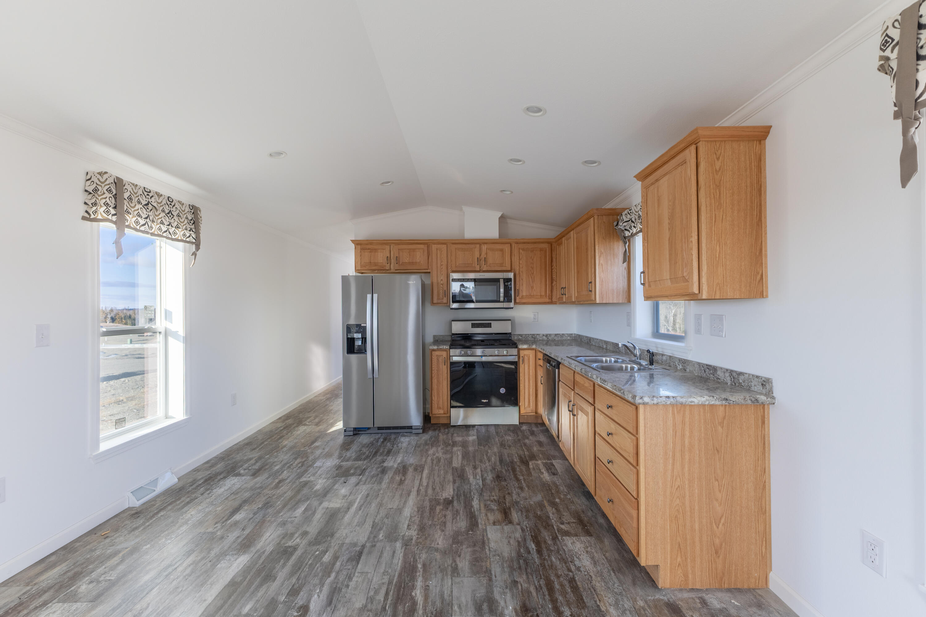 18 Eagles Nest Hancock ME 04640