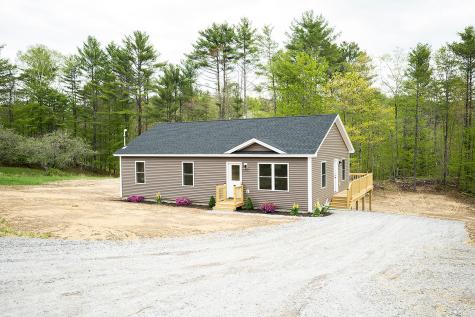 16 Dunham Lane Paris ME 04282